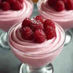 Luchtige frambozenmousse in een elegant dessertglas