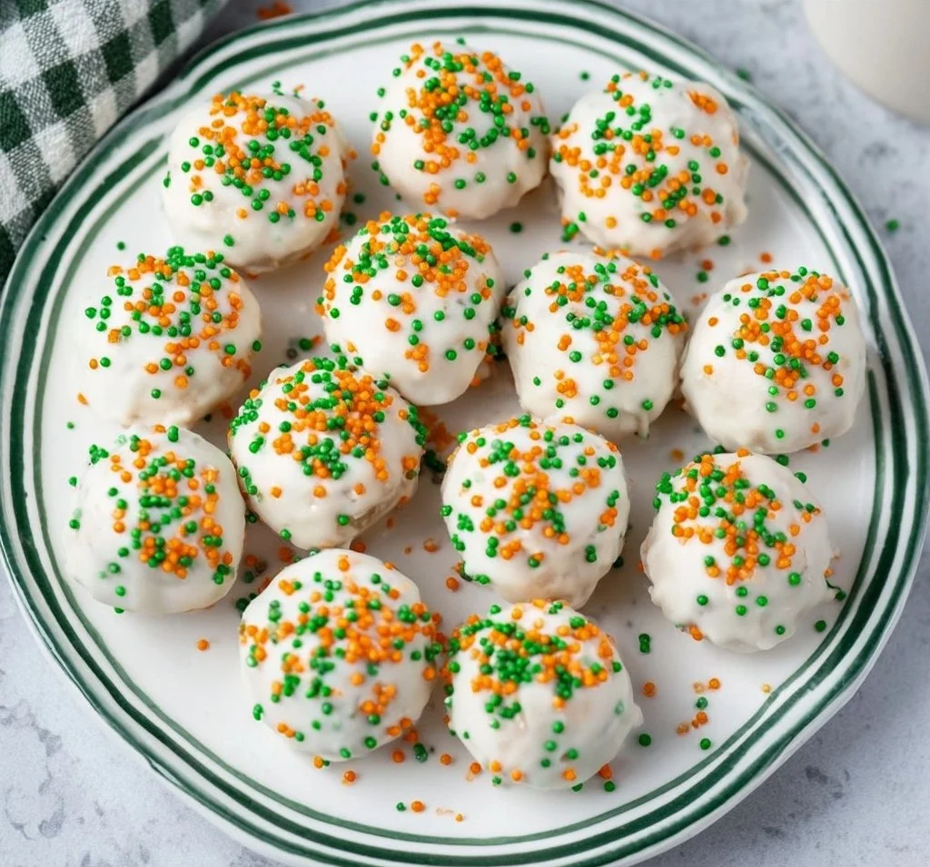 Heerlijke worteltaart truffels met een romige afwerking en uiteraard wortels.